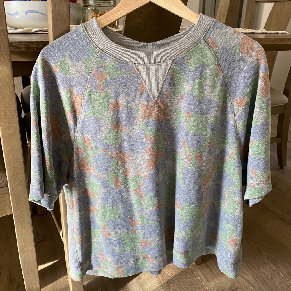 Womens cropped shirt